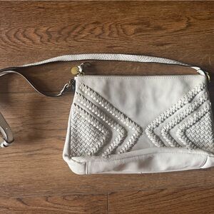 Elegant White Woven Shoulder Bag